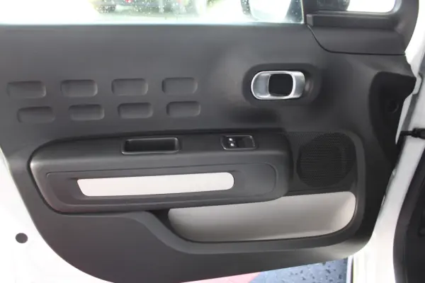 Citroen C3 Pure Tech S&S & Plus 14