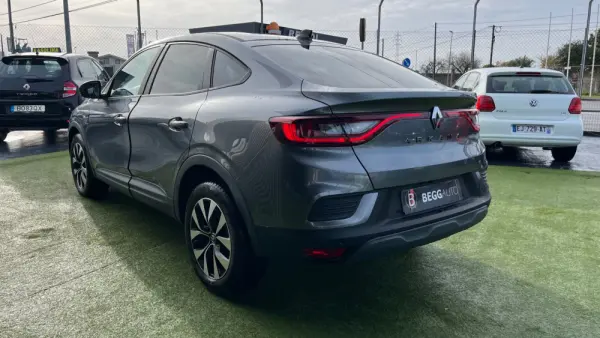 Renault Arkana Full Hybrid E-TECH 16