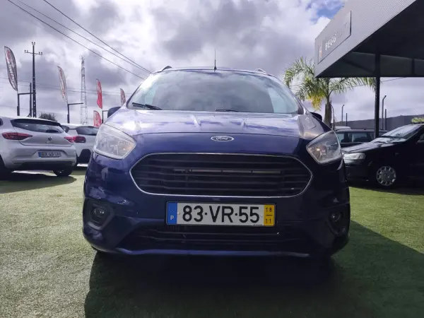 Ford Tourneo Courier 1.0 EcoBoost Titanium 19