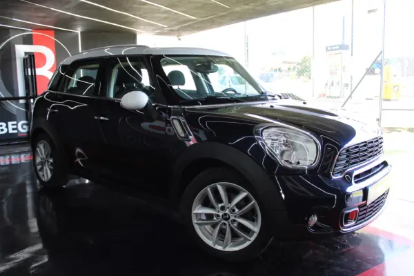 MINI Countryman Cooper SD ALL4 12