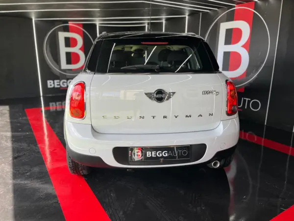 MINI Countryman Cooper D 11
