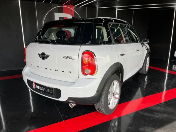 MINI Countryman Cooper D 8