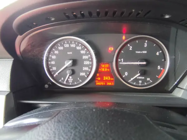BMW 520 d Executive 23
