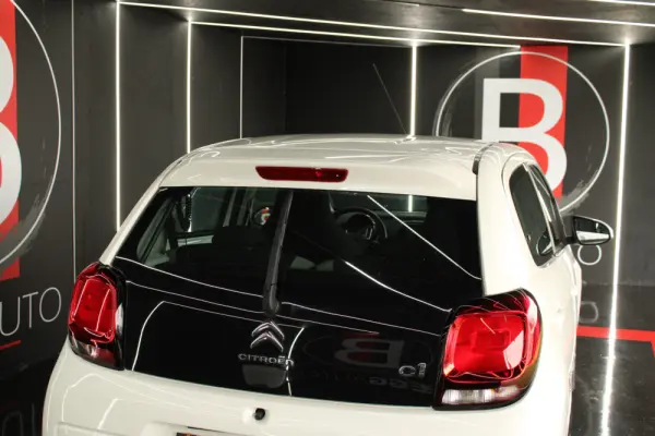Citroen C1 1.2 VTi Feel 19