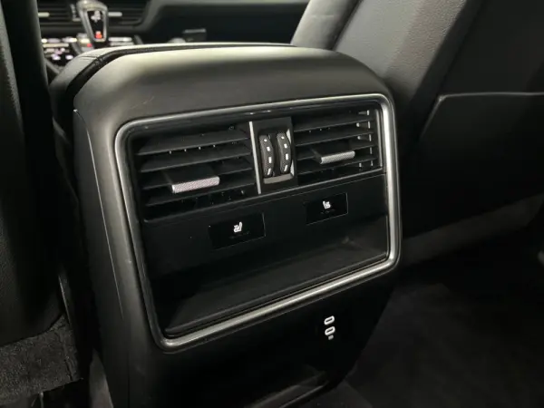 Porsche Cayenne Coupé E-Hybrid 43