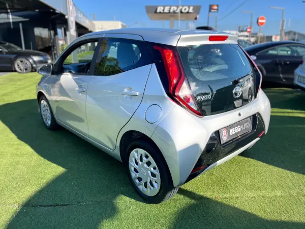 Toyota Aygo 8