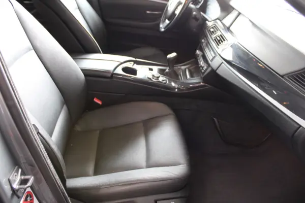 BMW 520 19