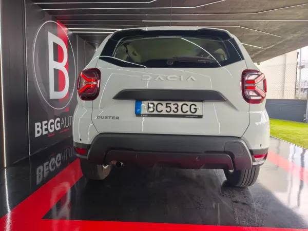Dacia Duster ESSENCE 18