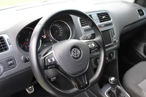 Volkswagen Polo Allstar 36