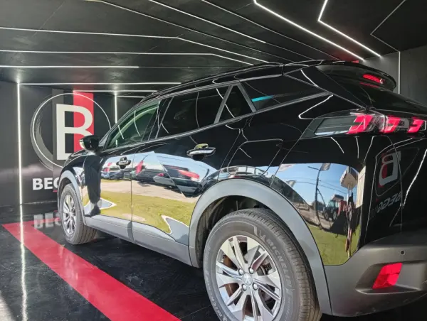 Peugeot 2008 ALLURE 4