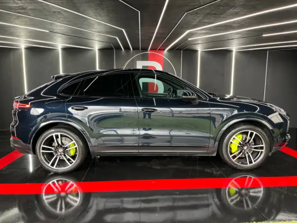 Porsche Cayenne Coupé E-Hybrid 15
