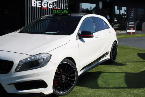 Mercedes-Benz A 45 AMG 4-Matic 27