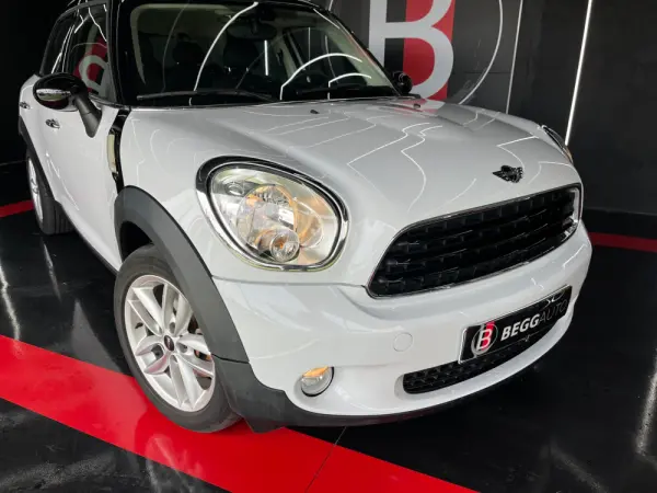 MINI Countryman Cooper D 2