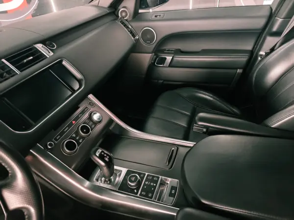 Land Rover Range Rover Sport HSE HYBRID 13