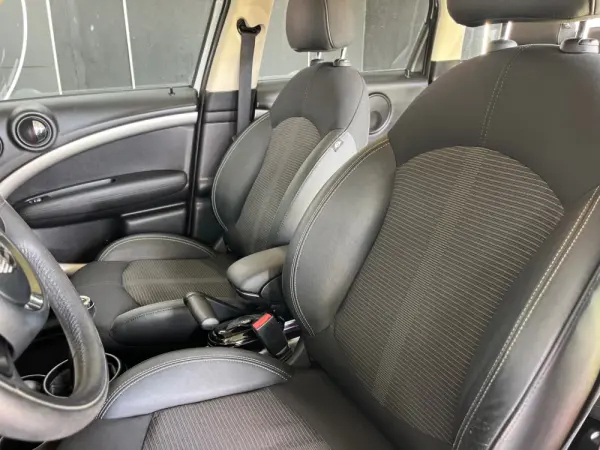 MINI Countryman Cooper D 22