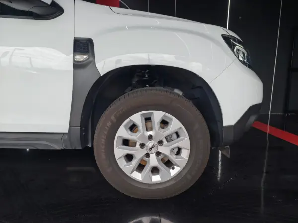 Dacia Duster ESSENCE 4