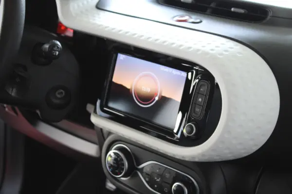 Renault Twingo 1.0 SCe Intens 29