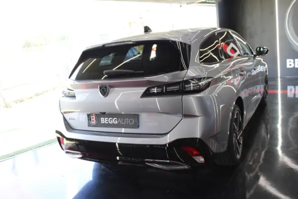 Peugeot 308 SW PureTech 130 EAT8 Active Pack 6