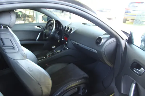 Audi TT Coupé 2.0 TDi quattro S-line 37