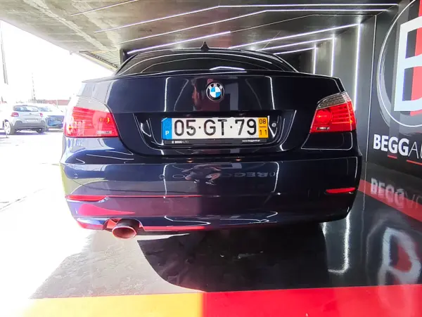 BMW 520 d Executive 13
