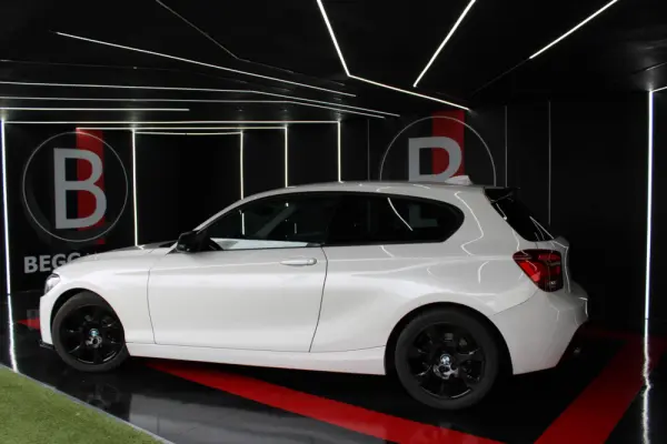 BMW 114 d Pack M 3
