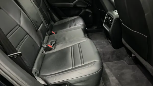 Porsche Cayenne Coupé 32