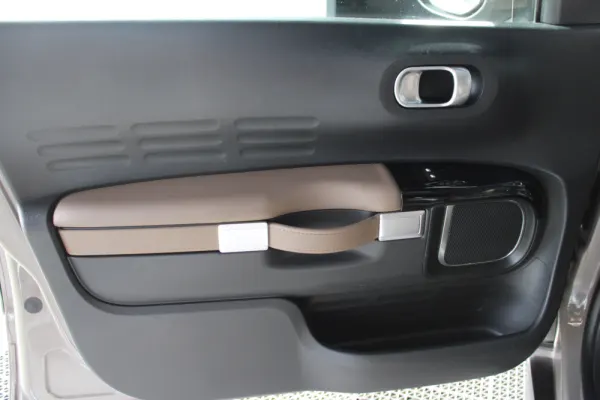 Citroën C4 Cactus 1.6 BlueHDi Feel ETG6 31