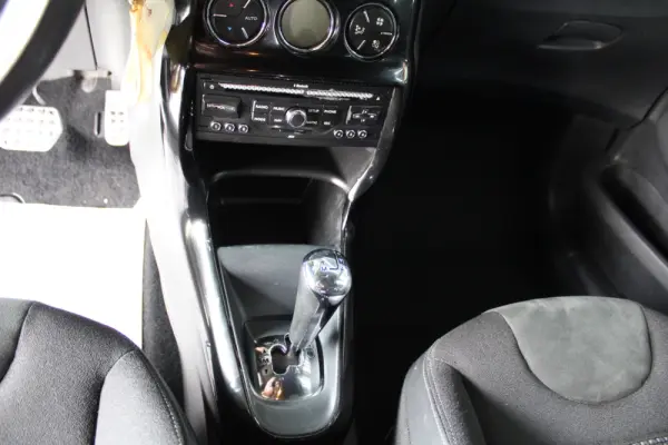 Citroen DS3 1.6 e-HDi So Chic ETG6 27