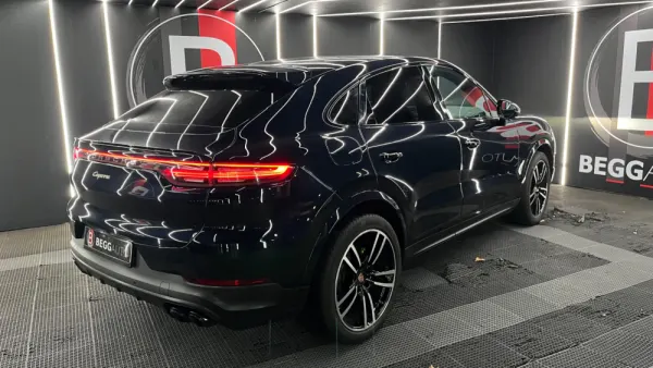 Porsche Cayenne Coupé 11