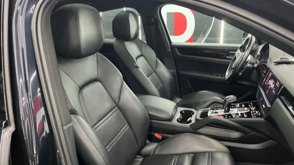 Porsche Cayenne Coupé 28