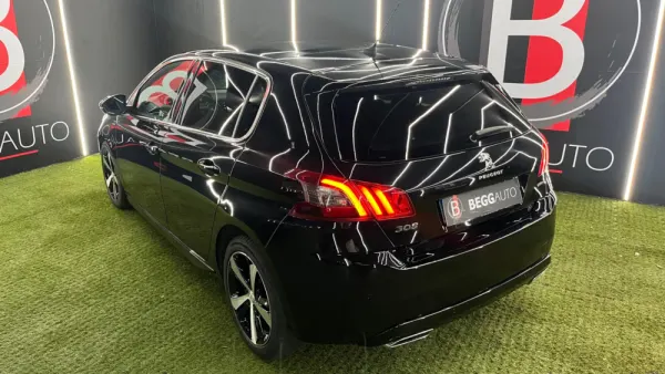 Peugeot 308 1.2 PureTech GT Line 14