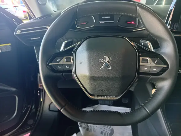 Peugeot 2008 ALLURE 14