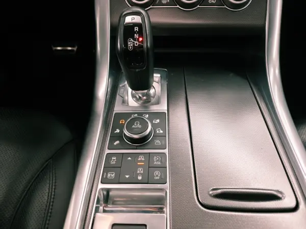 Land Rover Range Rover Sport HSE HYBRID 40