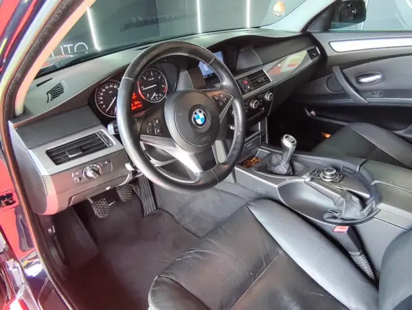 BMW 520 d Executive 27