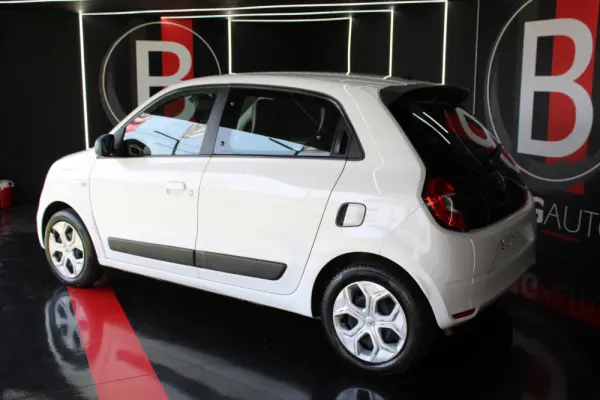 Renault Twingo 1.0 SCe Intens 4