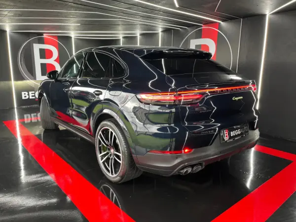 Porsche Cayenne Coupé E-Hybrid 19