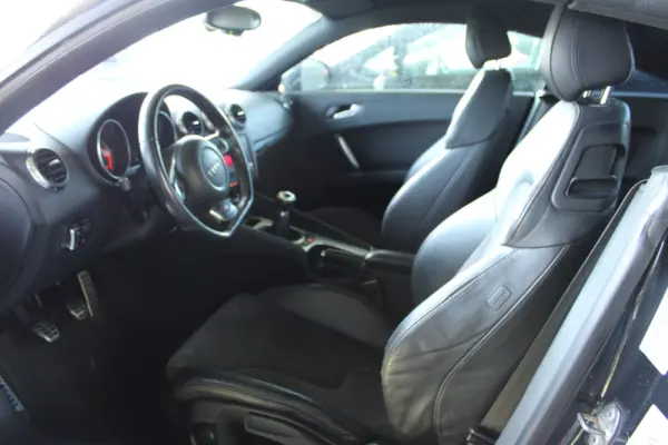 Audi TT Coupé 2.0 TDi quattro S-line 35