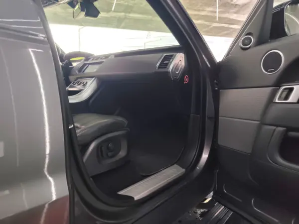 Land Rover Range Rover Sport HSE HYBRID 29