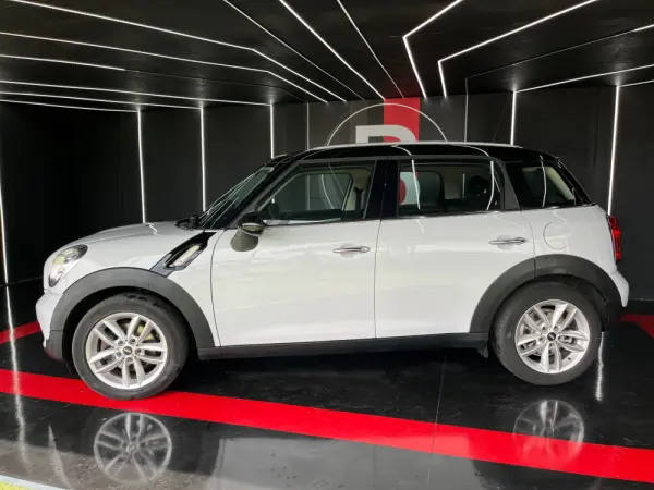 MINI Countryman Cooper D 6