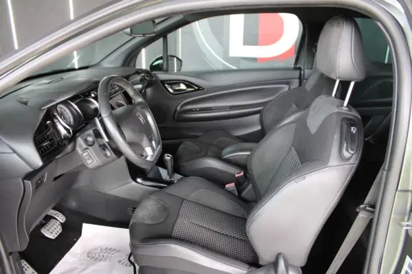 Citroen DS3 1.6 e-HDi So Chic ETG6 17