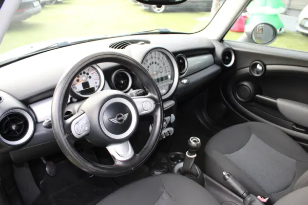 MINI Coupé Cooper D 11