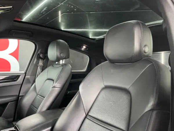 Porsche Cayenne Coupé E-Hybrid 32