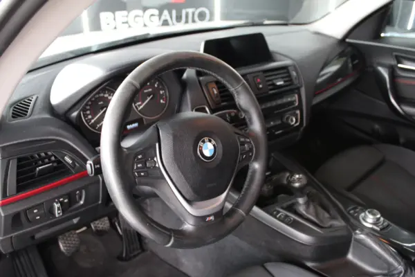 BMW 114 d Pack M 32