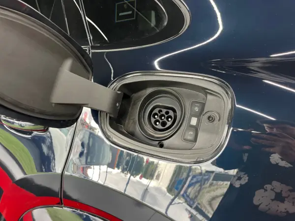 Porsche Cayenne Coupé E-Hybrid 46