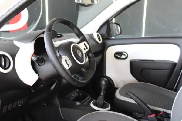 Renault Twingo 1.0 SCe Intens 16