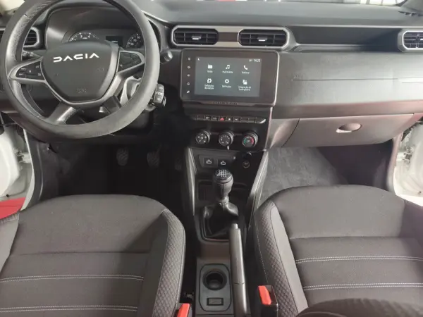 Dacia Duster ESSENCE 10