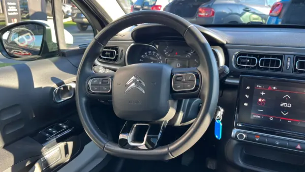 Citroën C3 1.2 PureTech Shine 21