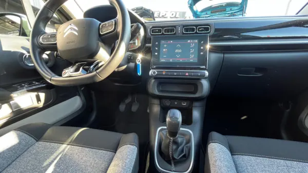 Citroën C3 1.2 PureTech Shine 22