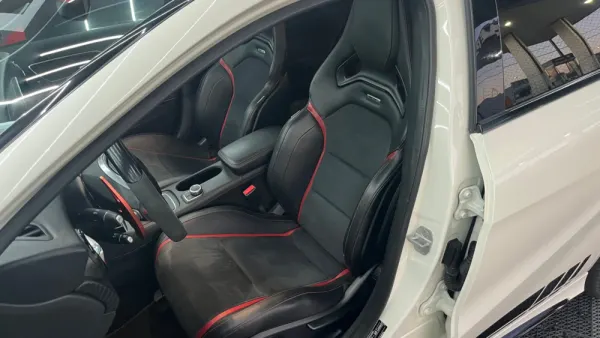 Mercedes-Benz A 45 AMG 4-Matic 25