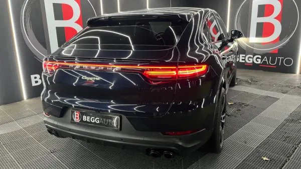 Porsche Cayenne Coupé 13